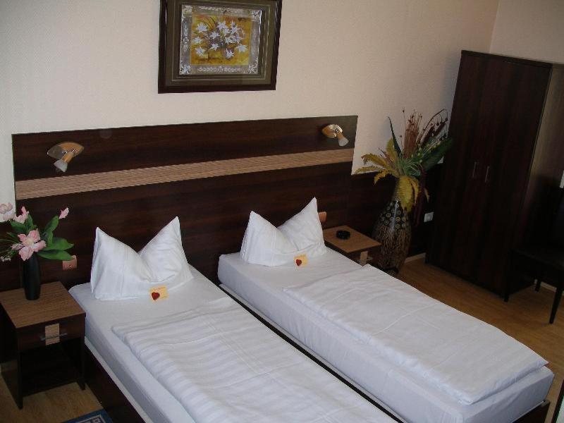 Hotel Elbe Street 34 Frankfurt am Main Quarto foto