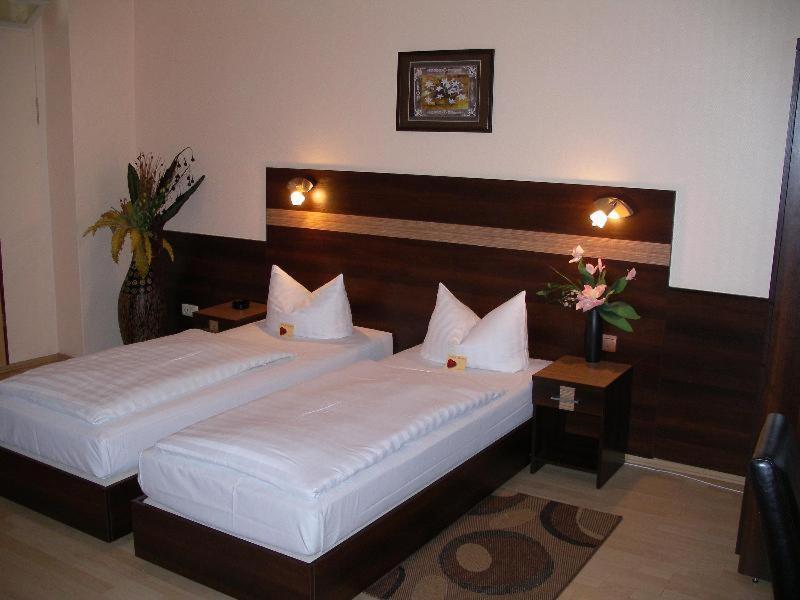 Hotel Elbe Street 34 Frankfurt am Main Quarto foto